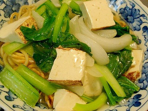 小松菜と焼き豆腐のあんかけ焼きそば